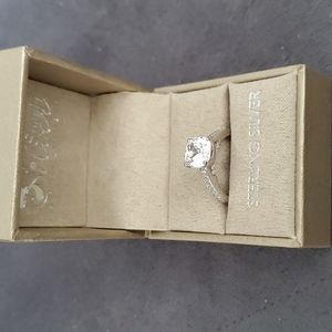 NWOT Simply Silver Ring 925